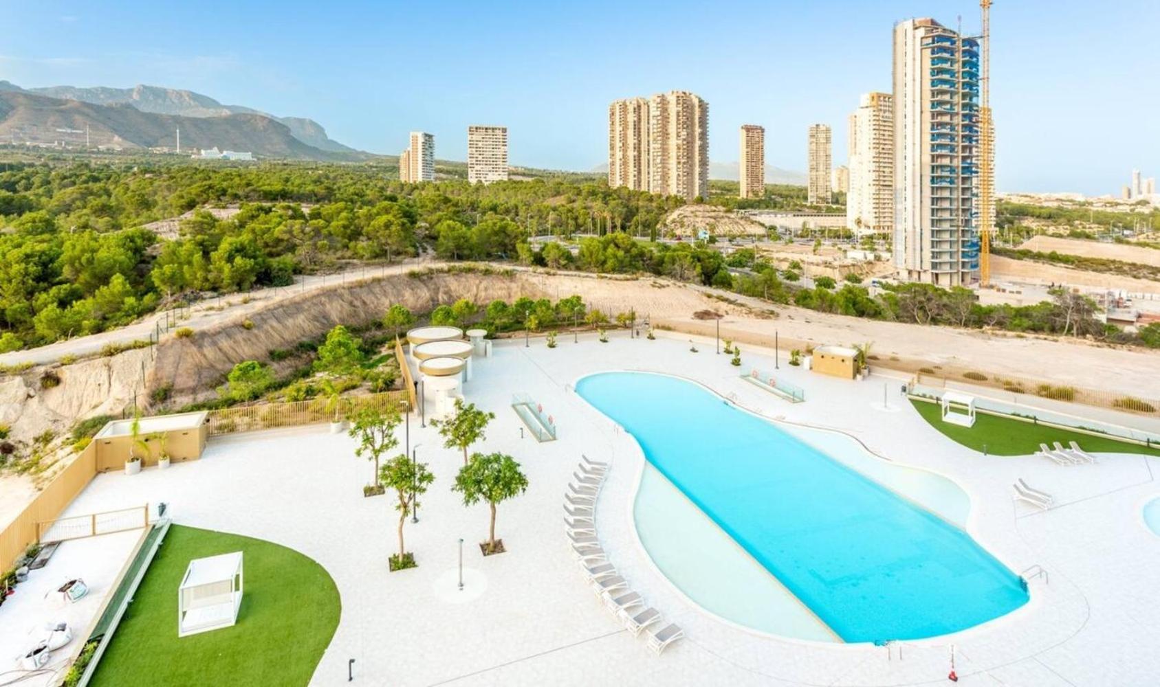 Апартаменты Skypartment Intempo Бенидорм Экстерьер фото